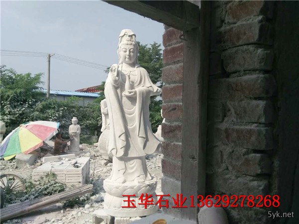 石雕佛像